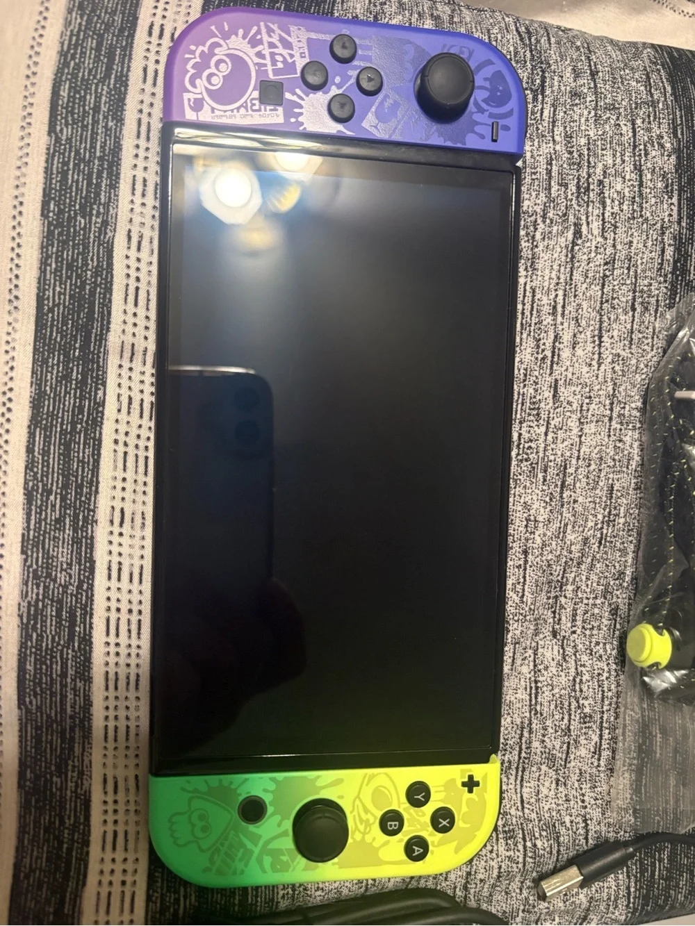 Nintendo Switch OLED Splatoon Edition - Neon Blue & Neon Green Joy-Con